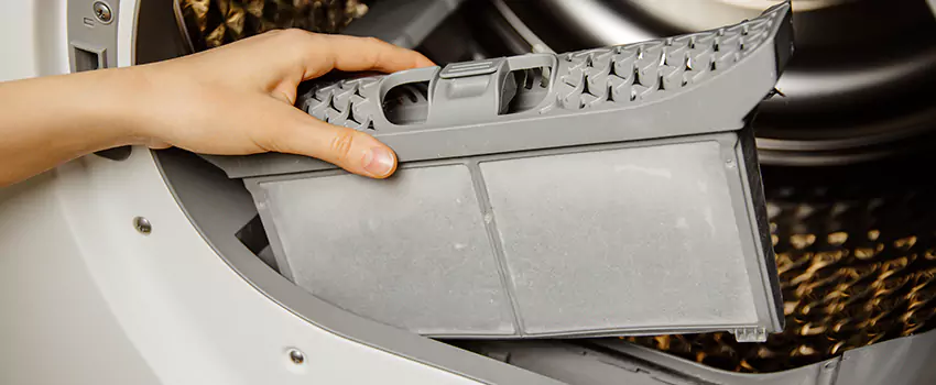 Signs Of A Clogged Dryer Lint Trap in Ojus, Florida